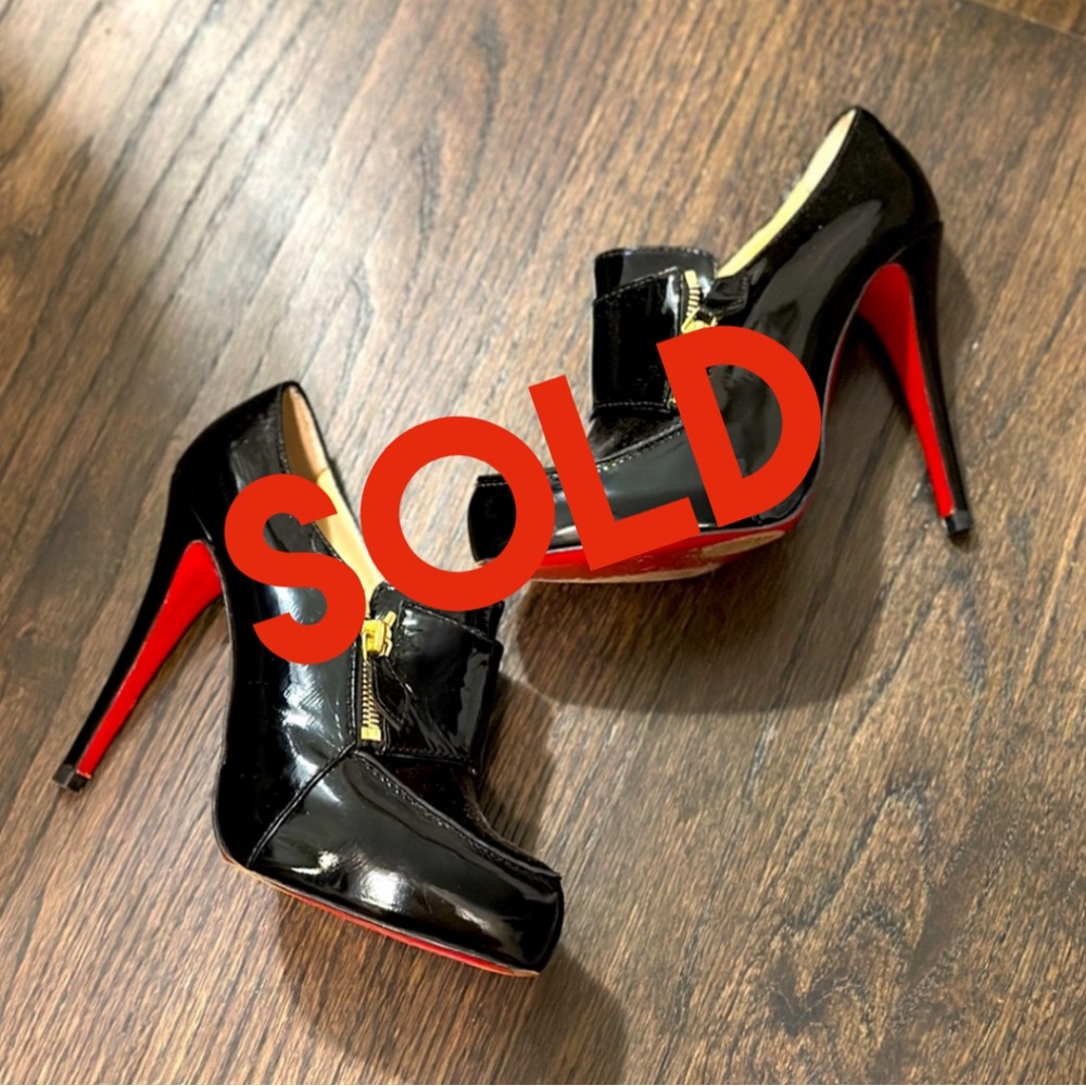 Christian Louboutin Lapono Black Patent Leather Booties from 2000’s
